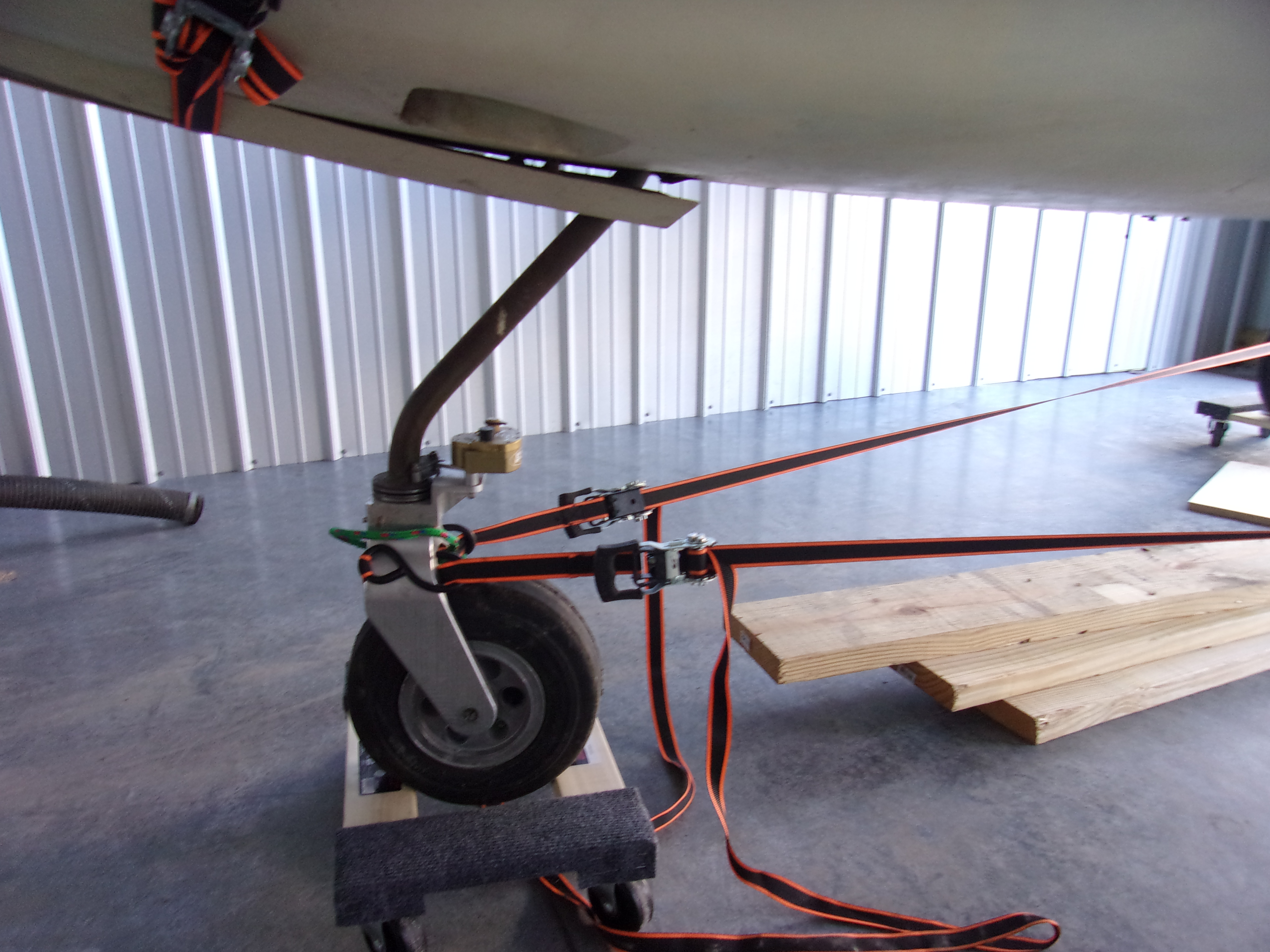 Nose Gear Ratchet Straps